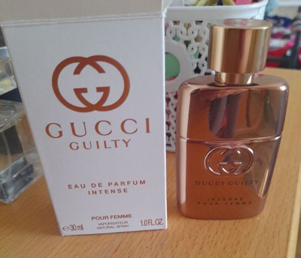 Неподошедший по запаху парфюм, который был подарен на 8 марта. Фото: kufar.by.