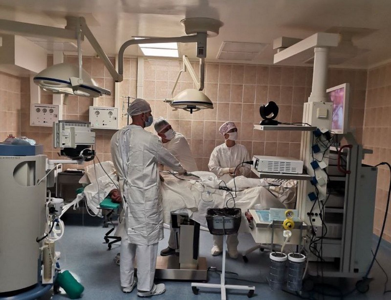 Операция на грыже в прямом эфире. Фото: Минздрав Беларуси