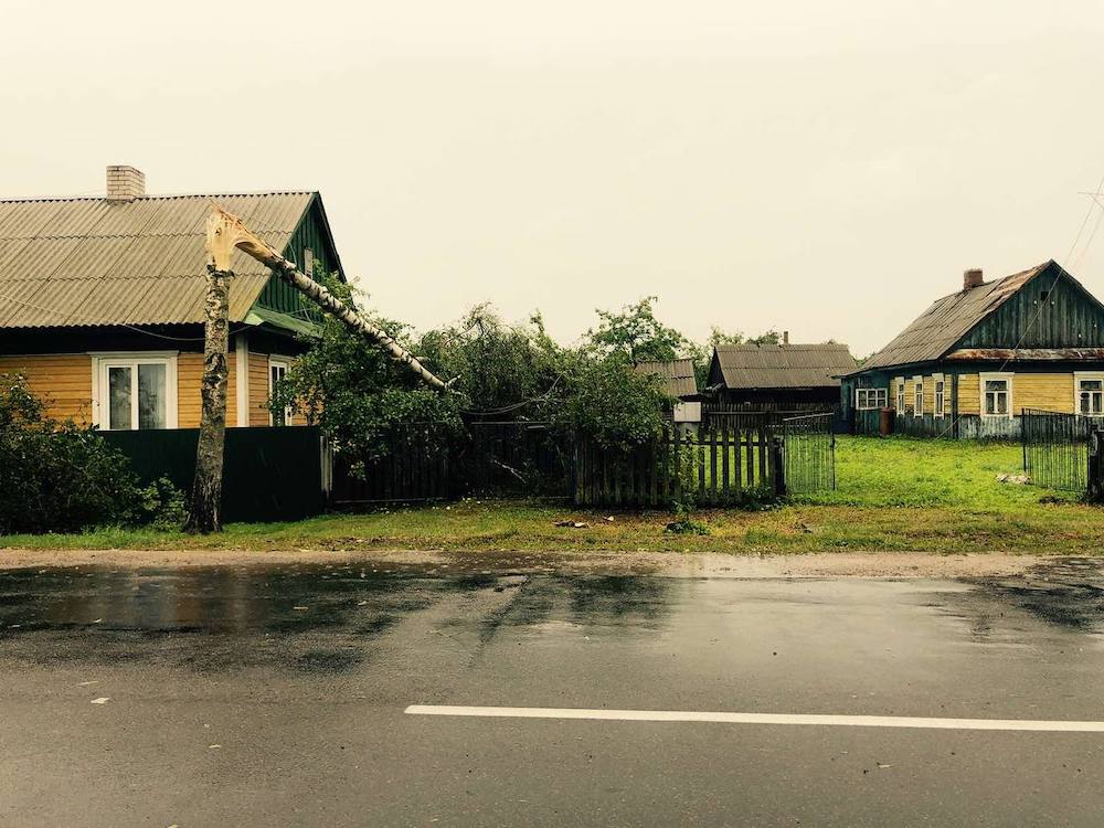 Последствия непогоды в агрородке Чудин Ганцевичского района. Фото: телеграм.