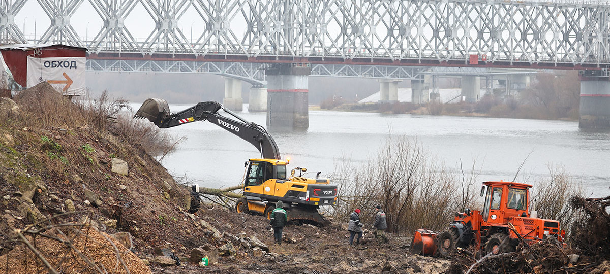 Строительство дамбы в Гомеле. Фото: sb.by