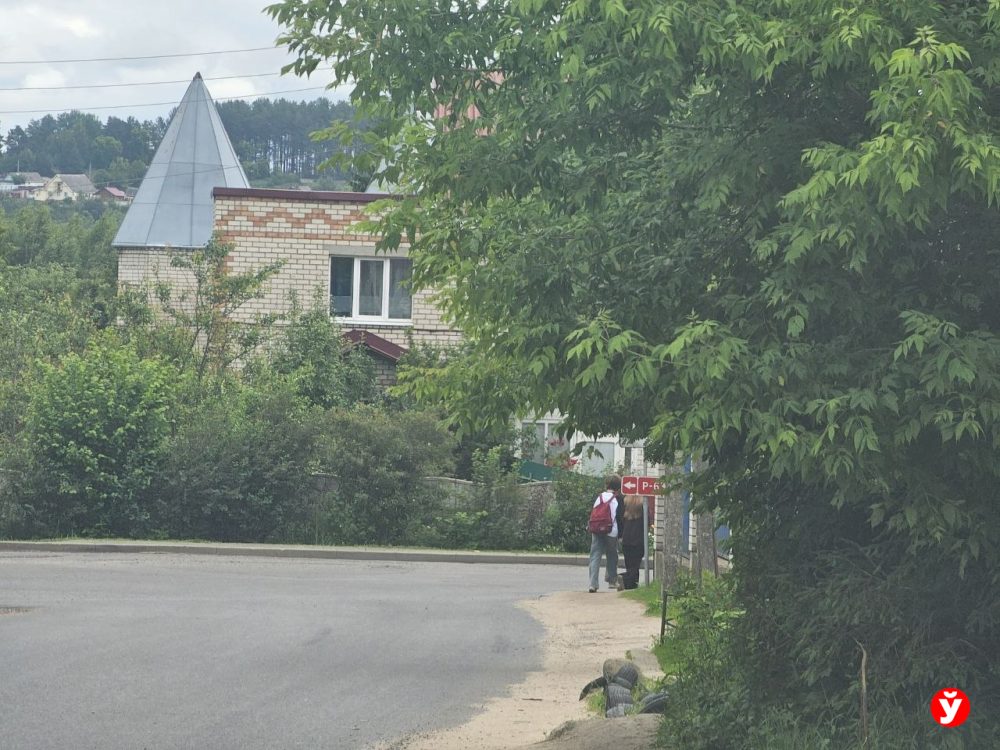 Дорога в новом микрорайоне Лядище-2 в Борисове