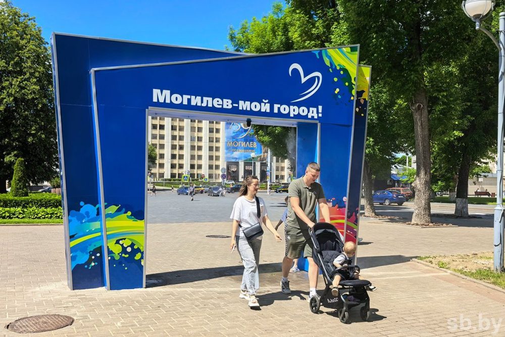 Освежающая арка в центре Могилева. Фото: sb.by