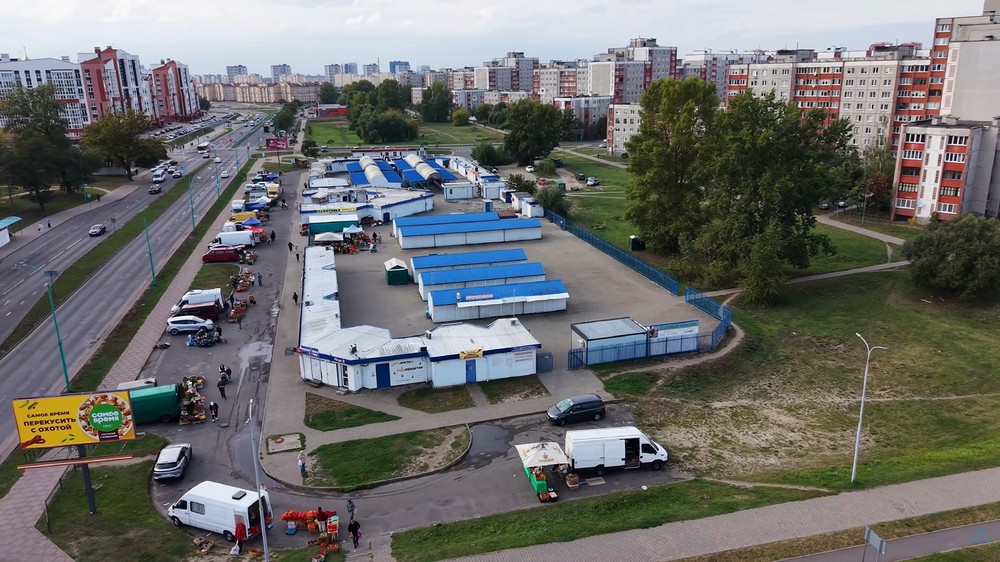 Мини-рынок на Вульке в Бресте. Скриншот видео ВаськиПилота
